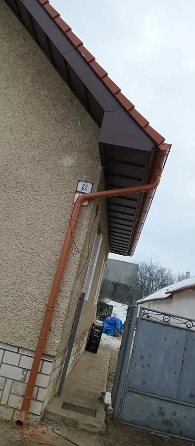 Atypické klampiarske detaily a podhľady v obci Letanovce - 2